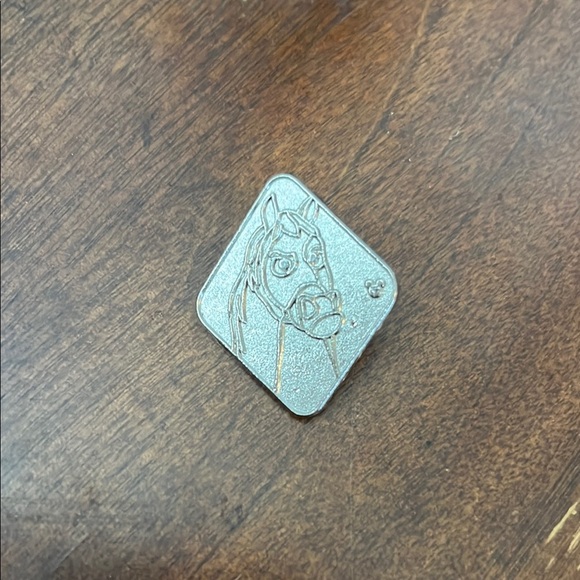 Silver maximus Pin - Picture 1 of 2